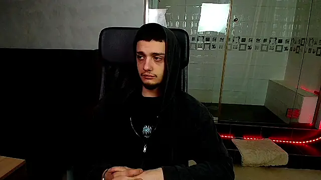 OscarGriffin online show from February 23, 5:28 am