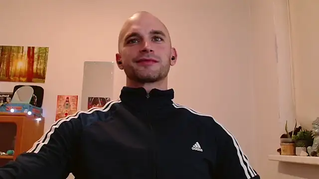 OskarBreno online show from April 30, 8:57 pm
