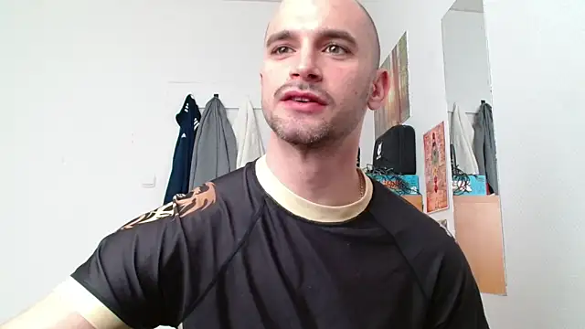 OskarBreno online show from May 13, 4:26 pm