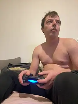 dylanbcbg online show from February 15, 6:05 pm