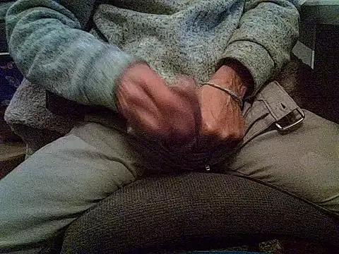 createur34 online show from April 20, 7:49 pm