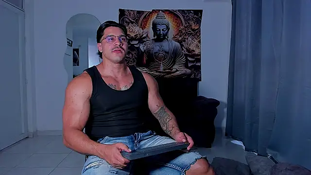 Valentino Dosantos  online show from October 21, 8:12 pm