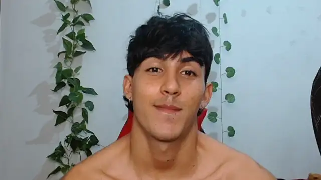 Snapshot of neithanzynxx chatting on February 23, 7:25 pm neithanzynxx online show from February 23, 7:25 pm