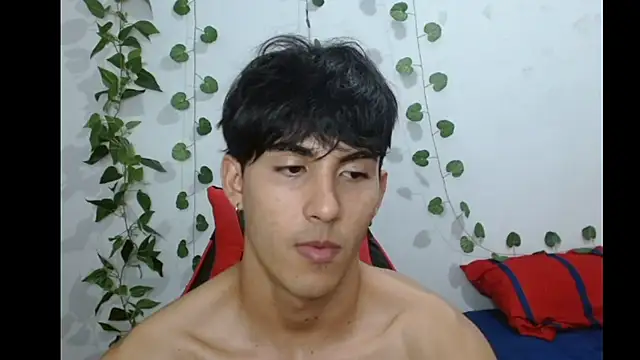 Snapshot of neithanzynxx chatting on March 5, 7:39 pm neithanzynxx online show from March 5, 7:39 pm