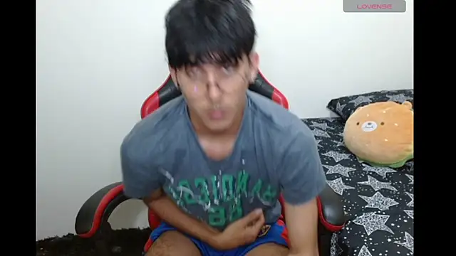 neithanzynxx online show from October 26, 7:49 pm