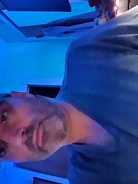 Novabear6996 online show from May 21, 3:02 am