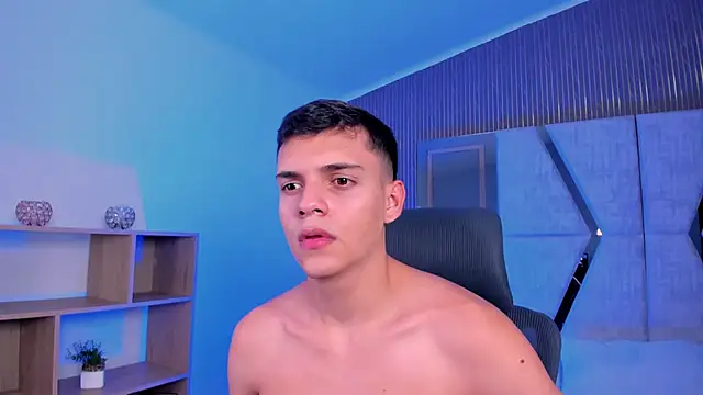 Snapshot of JacobRoberts1 chatting on October 29, 9:07 pm JacobRoberts1 online show from October 29, 9:07 pm