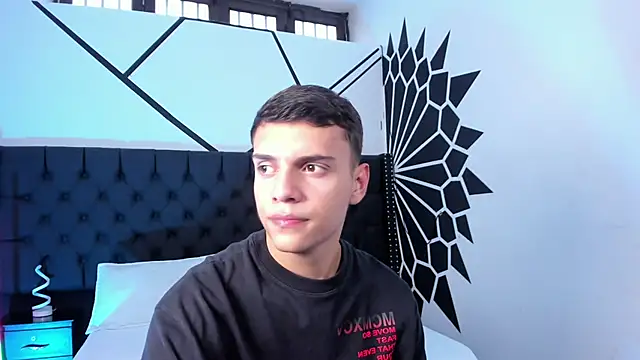 Snapshot of JacobRoberts1 chatting on October 9, 9:09 pm JacobRoberts1 online show from October 9, 9:09 pm