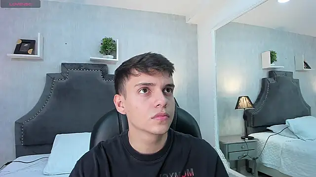 JacobRoberts1 online show from January 7, 8:47 pm