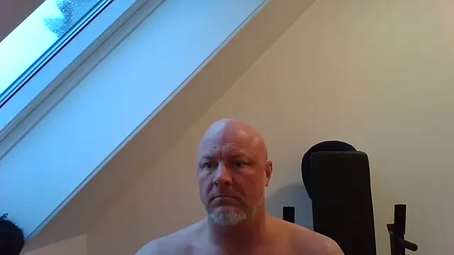 Lucifer29cm online show from November 10, 7:35 am