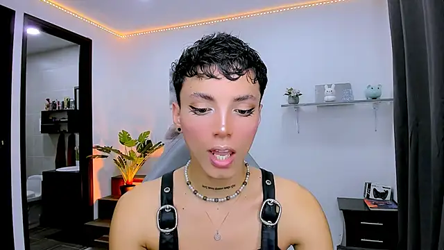 Snapshot of nilam_valker chatting on October 2, 10:58 pm nilam valker online show from October 2, 10:58 pm