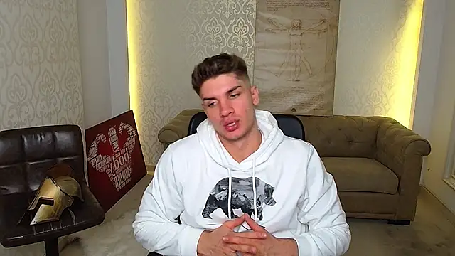 Snapshot of MaxKaiden chatting on October 4, 6:51 am MaxKaiden online show from October 4, 6:51 am
