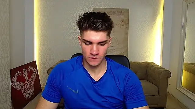 Snapshot of MaxKaiden chatting on October 8, 11:14 am MaxKaiden online show from October 8, 11:14 am