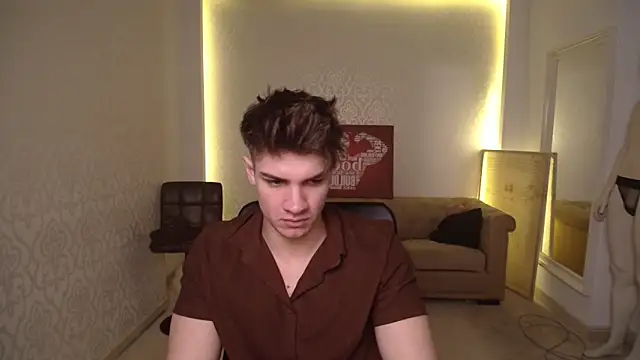 Snapshot of MaxKaiden chatting on February 28, 5:37 am MaxKaiden online show from February 28, 5:37 am