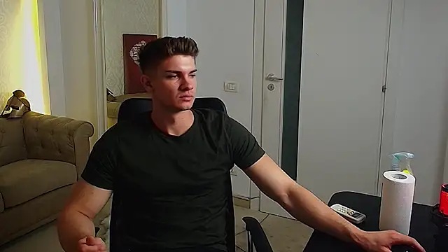 Snapshot of MaxKaiden chatting on September 22, 9:31 am MaxKaiden online show from September 22, 9:31 am