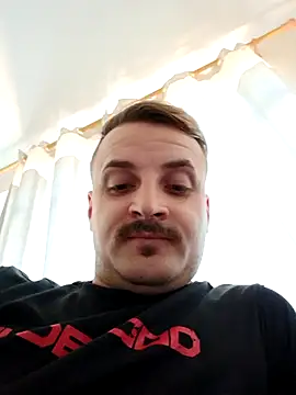 Snapshot of Eusuntnoulgigolo chatting on October 27, 9:55 am Eusuntnoulgigolo online show from October 27, 9:55 am