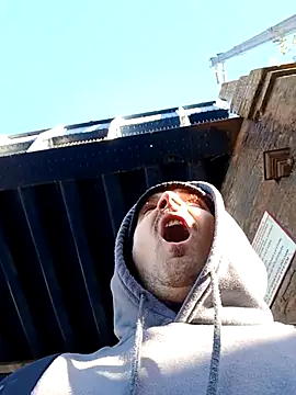 Snapshot of Eusuntnoulgigolo chatting on October 26, 8:49 am Eusuntnoulgigolo online show from October 26, 8:49 am