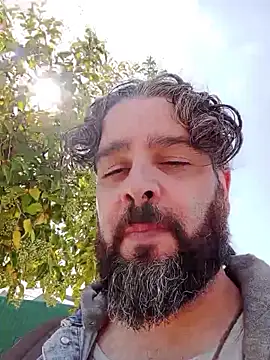 Snapshot of serpensy chatting on October 14, 12:01 pm serpensy online show from October 14, 12:01 pm