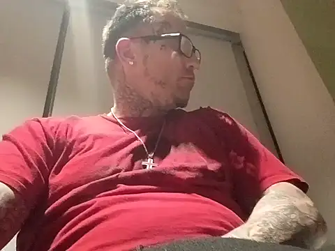 mickeyg420 online show from February 7, 3:13 am