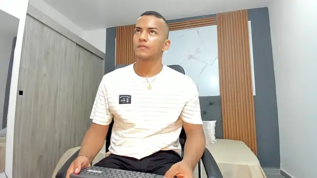 Snapshot of Rafa2004Cruz chatting on March 18, 12:17 pm Rafa2004Cruz online show from March 18, 12:17 pm
