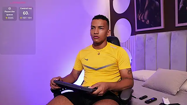 Rafa2004Cruz online show from April 30, 12:45 pm