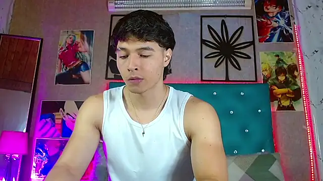 LiamAndrewzz online show from May 5, 5:20 am