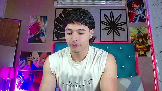 LiamAndrewzz online show from April 23, 5:12 am