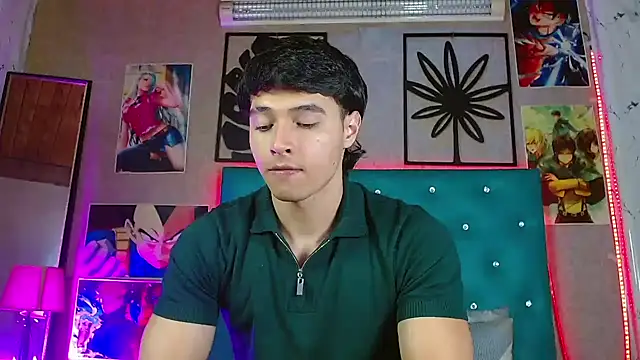 LiamAndrewzz online show from April 27, 9:50 am