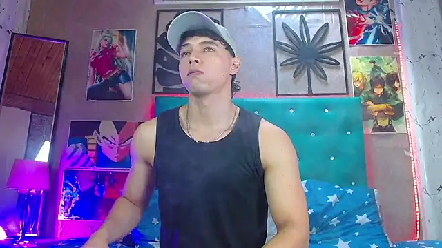 Snapshot of LiamAndrewzz chatting on October 11, 6:23 pm LiamAndrewzz online show from October 11, 6:23 pm