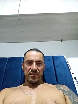 Iuver online show from April 18, 12:12 am