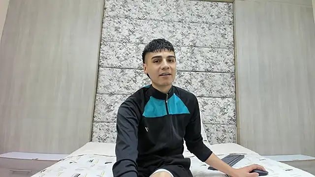 frank jhonsson online show from February 3, 7:08 pm