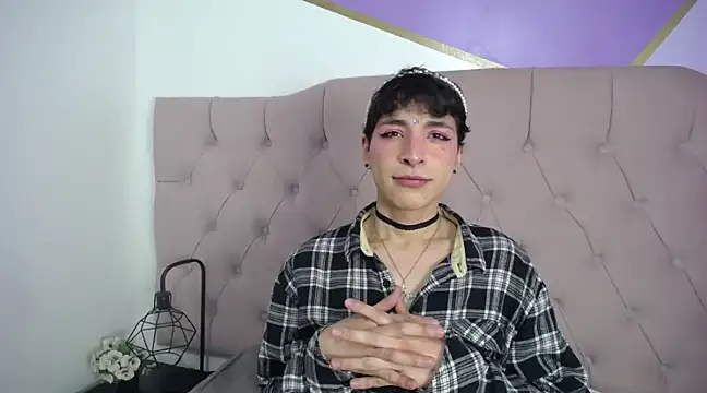 Snapshot of Damiian21_ chatting on March 5, 12:55 pm Damiian21 online show from March 5, 12:55 pm