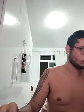 Snapshot of _peubatista chatting on February 21, 1:44 am peubatista online show from February 21, 1:44 am