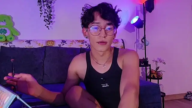 iiangel  online show from March 18, 1:41 am