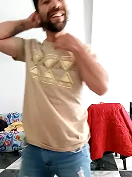 Je1s online show from March 13, 6:34 pm