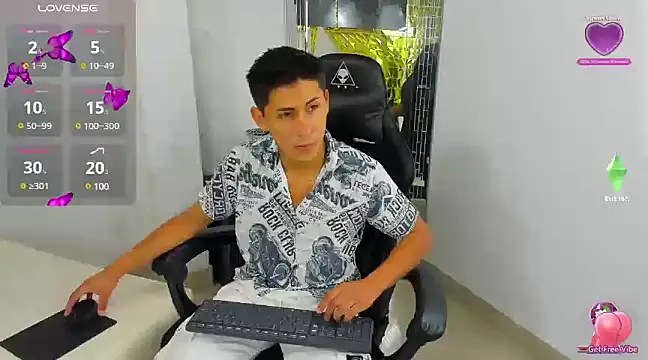 Angel Medina online show from March 5, 12:55 pm