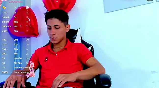 Angel Medina online show from February 20, 1:30 pm