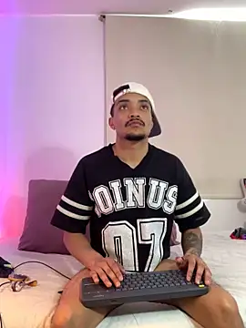 eross chipre  online show from November 25, 6:43 pm