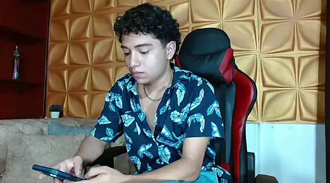 CamilowhiteS online show from February 21, 7:32 pm