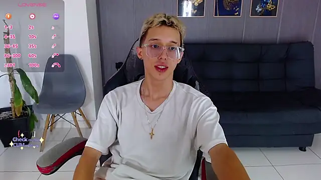 skinny bigcock02 online show from November 29, 8:55 pm