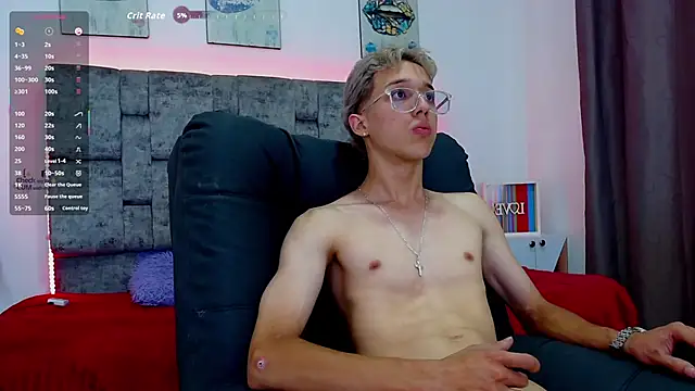 Snapshot of skinny_bigcock02 chatting on October 10, 10:12 pm skinny bigcock02 online show from October 10, 10:12 pm