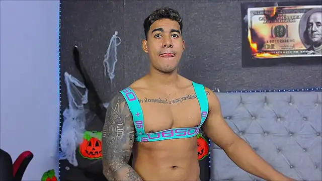 Snapshot of luigi_hot_ chatting on November 1, 5:17 pm luigi hot online show from November 1, 5:17 pm