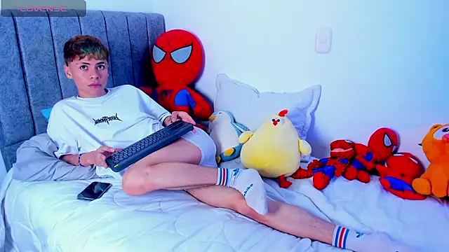 callum 77 online show from February 7, 6:31 am