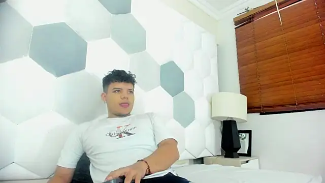 Axel Forte online show from April 21, 1:50 pm