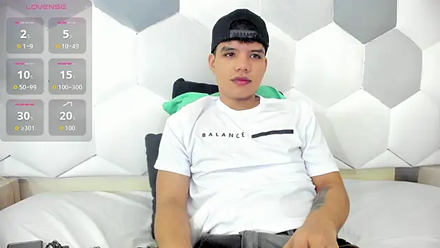 Axel Forte online show from November 7, 1:36 pm