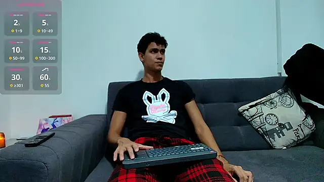 Maximiliano  Fire online show from April 21, 3:23 am