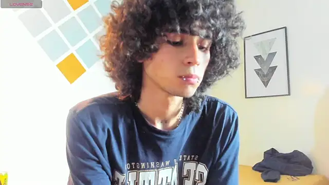 Snapshot of andres_ocasio chatting on October 12, 3:11 am andres ocasio online show from October 12, 3:11 am