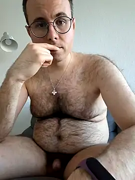 Simonudist online show from March 18, 4:32 pm