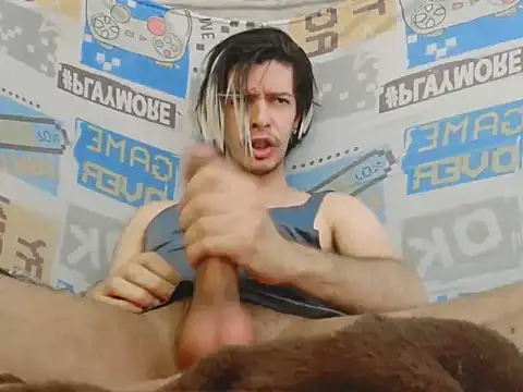 blondetwink online show from April 13, 6:08 pm