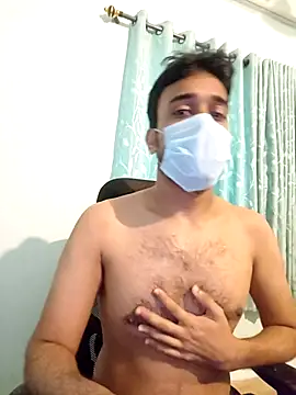 cuteboyhot18 online show from September 29, 10:13 am